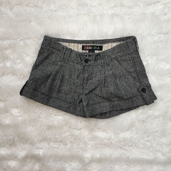 ZENANA WOMENS WOOL BLEND CUFFED HEM PLEATED FRONT SHORTS SIZE SMALL - Picture 1 of 3